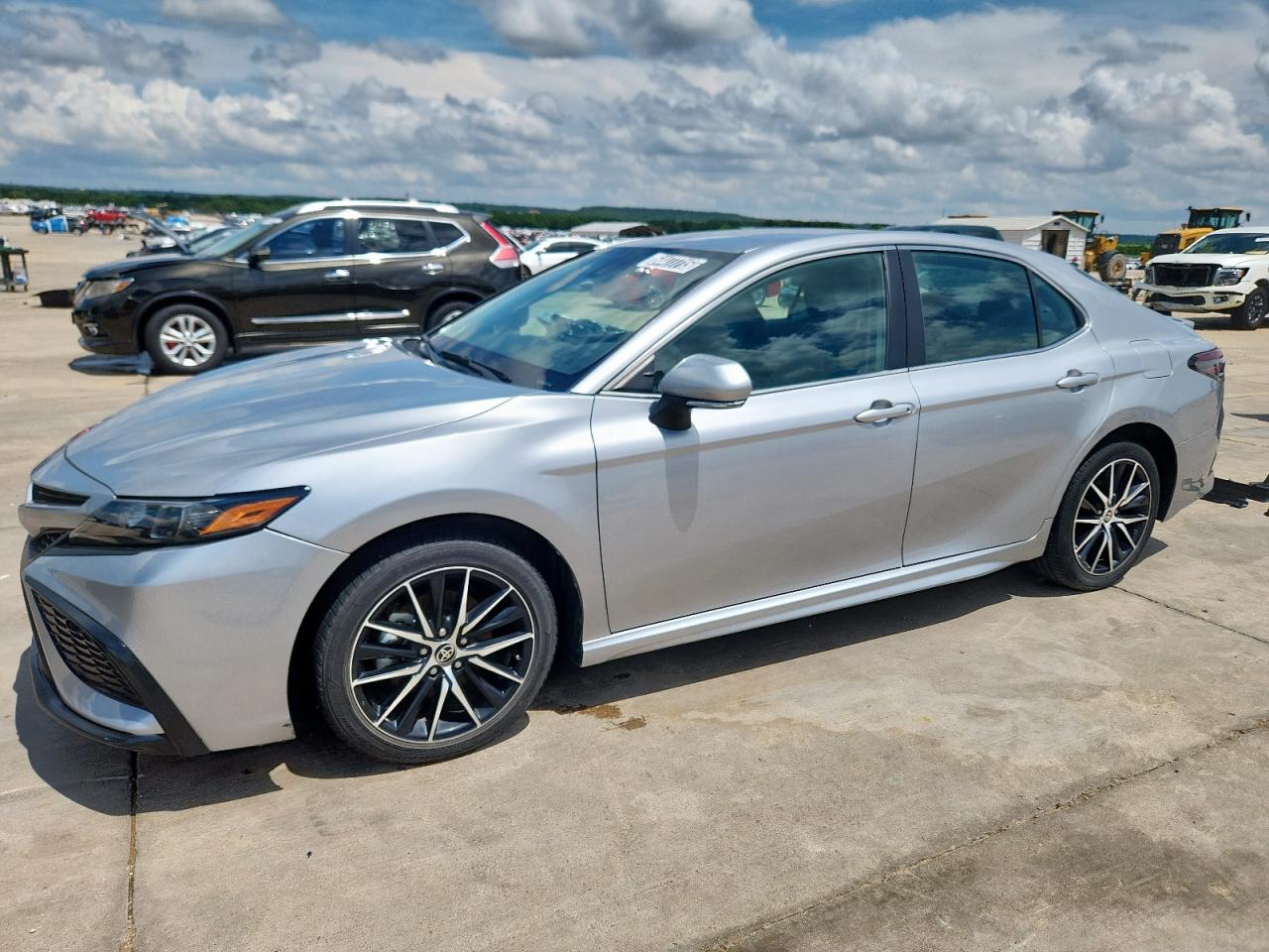TOYOTA CAMRY SE N 2023