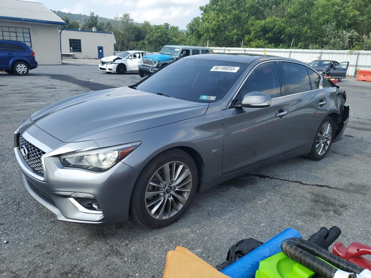 INFINITI Q50 PURE 2020