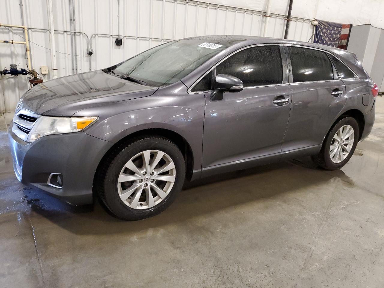 TOYOTA VENZA LE 2014