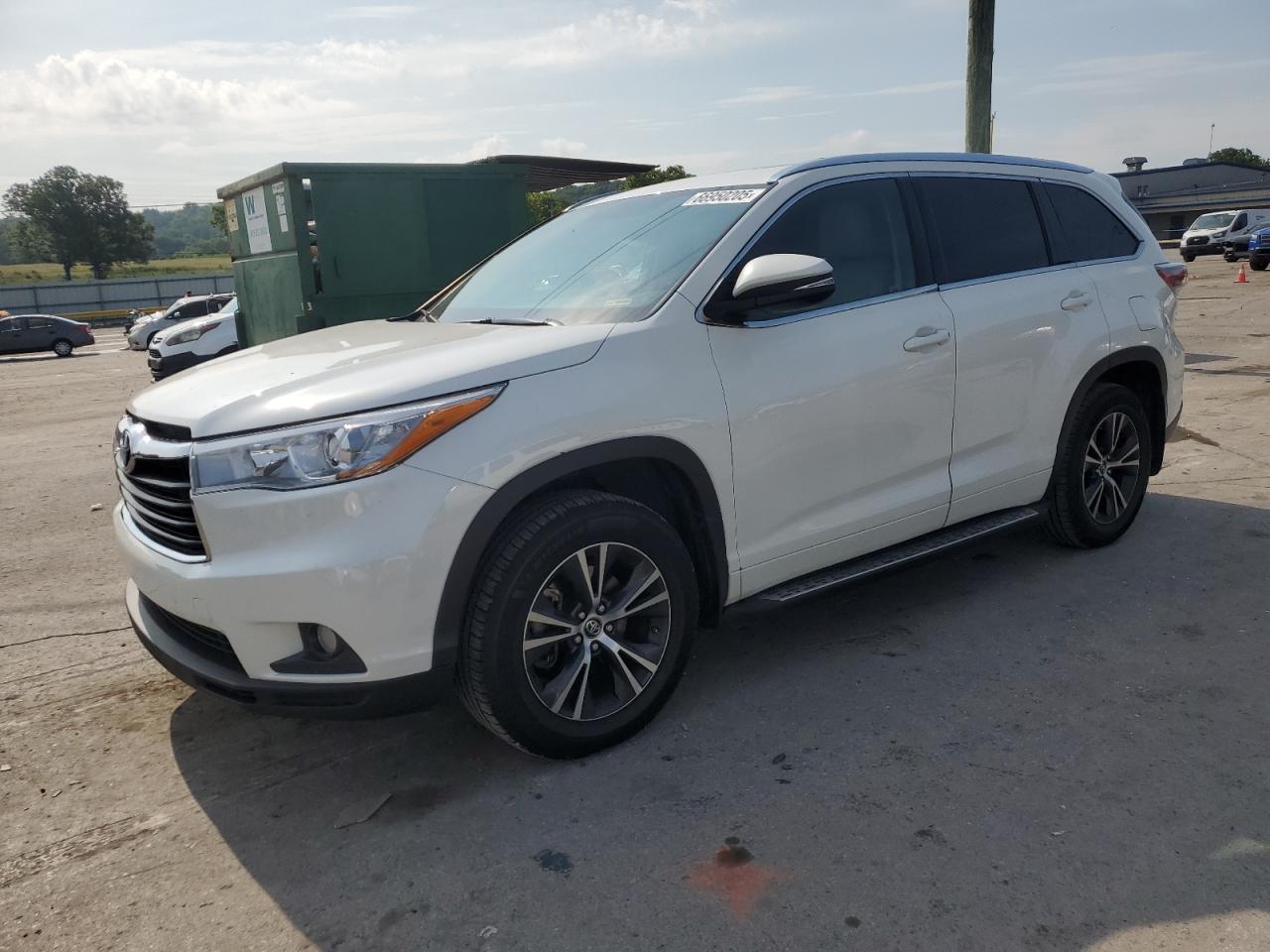 TOYOTA HIGHLANDER 2016