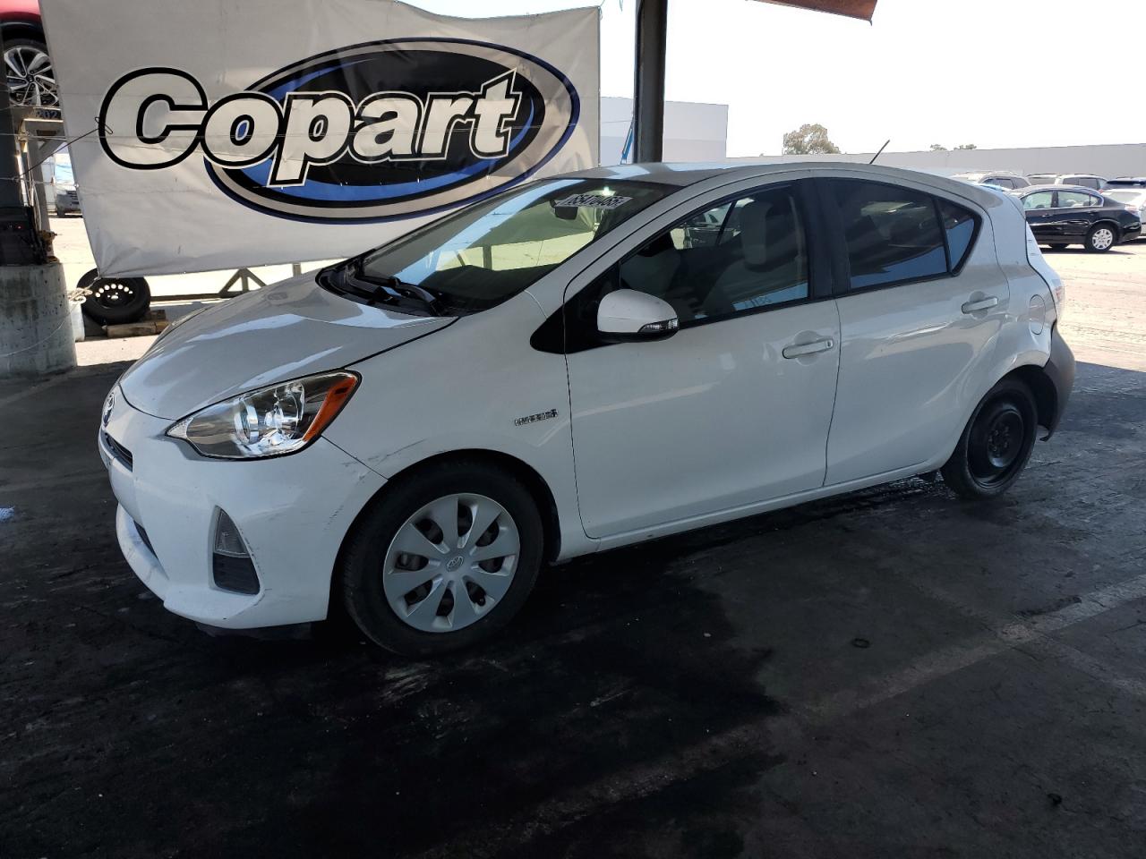 TOYOTA PRIUS C 2013