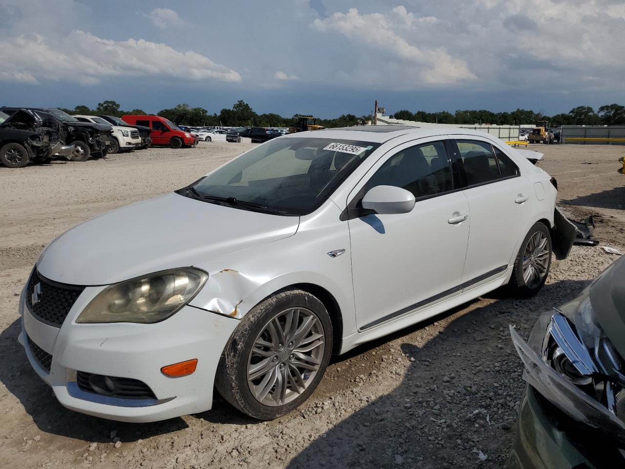 SUZUKI KIZASHI SP 2013