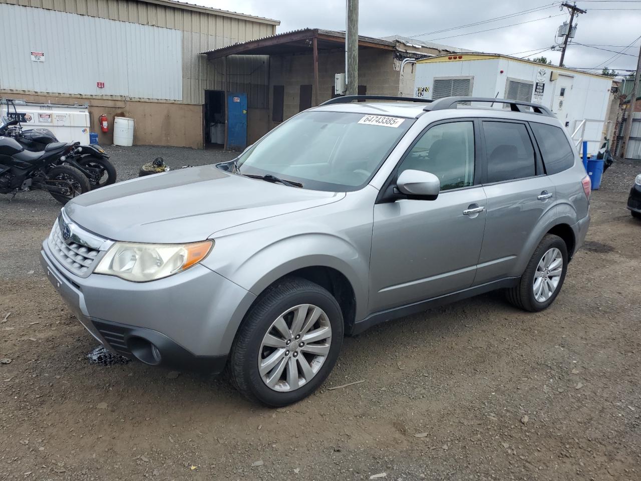 SUBARU FORESTER L 2011