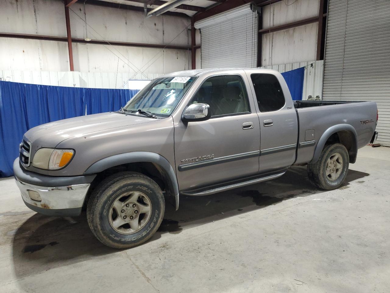 TOYOTA TUNDRA ACC 2000