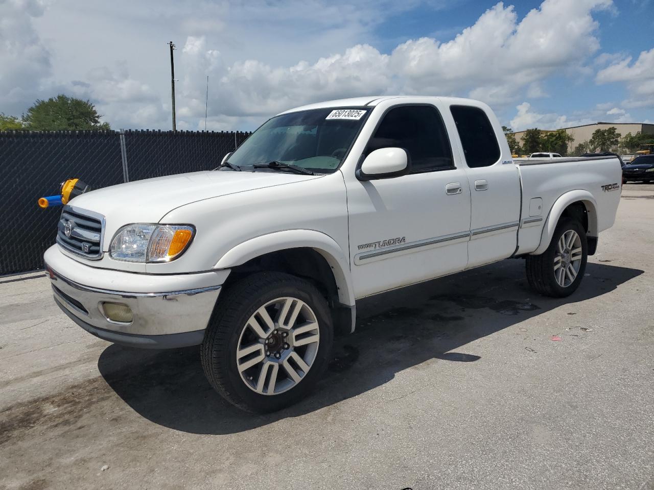 TOYOTA TUNDRA ACC 2002