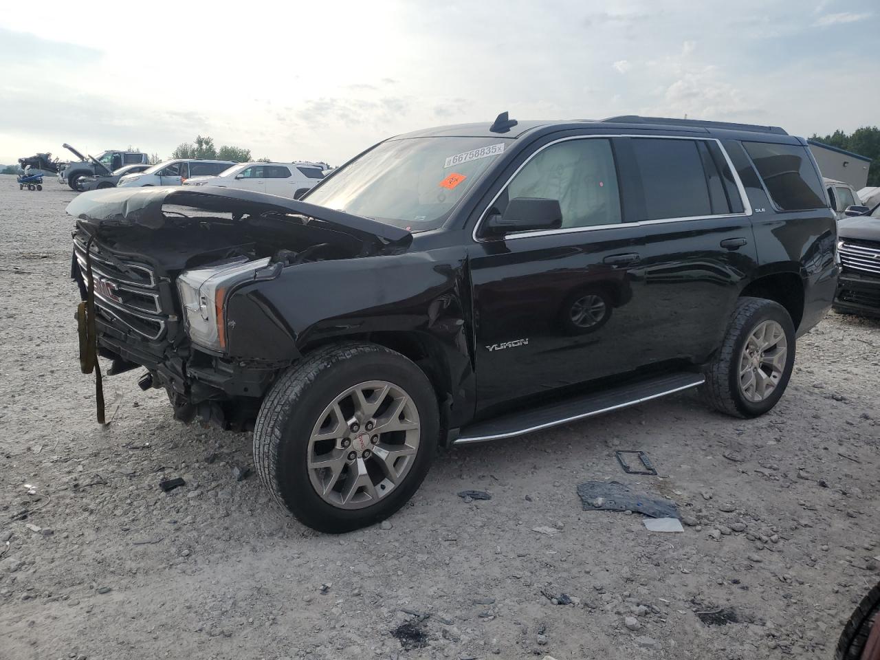GMC YUKON SLE 2016