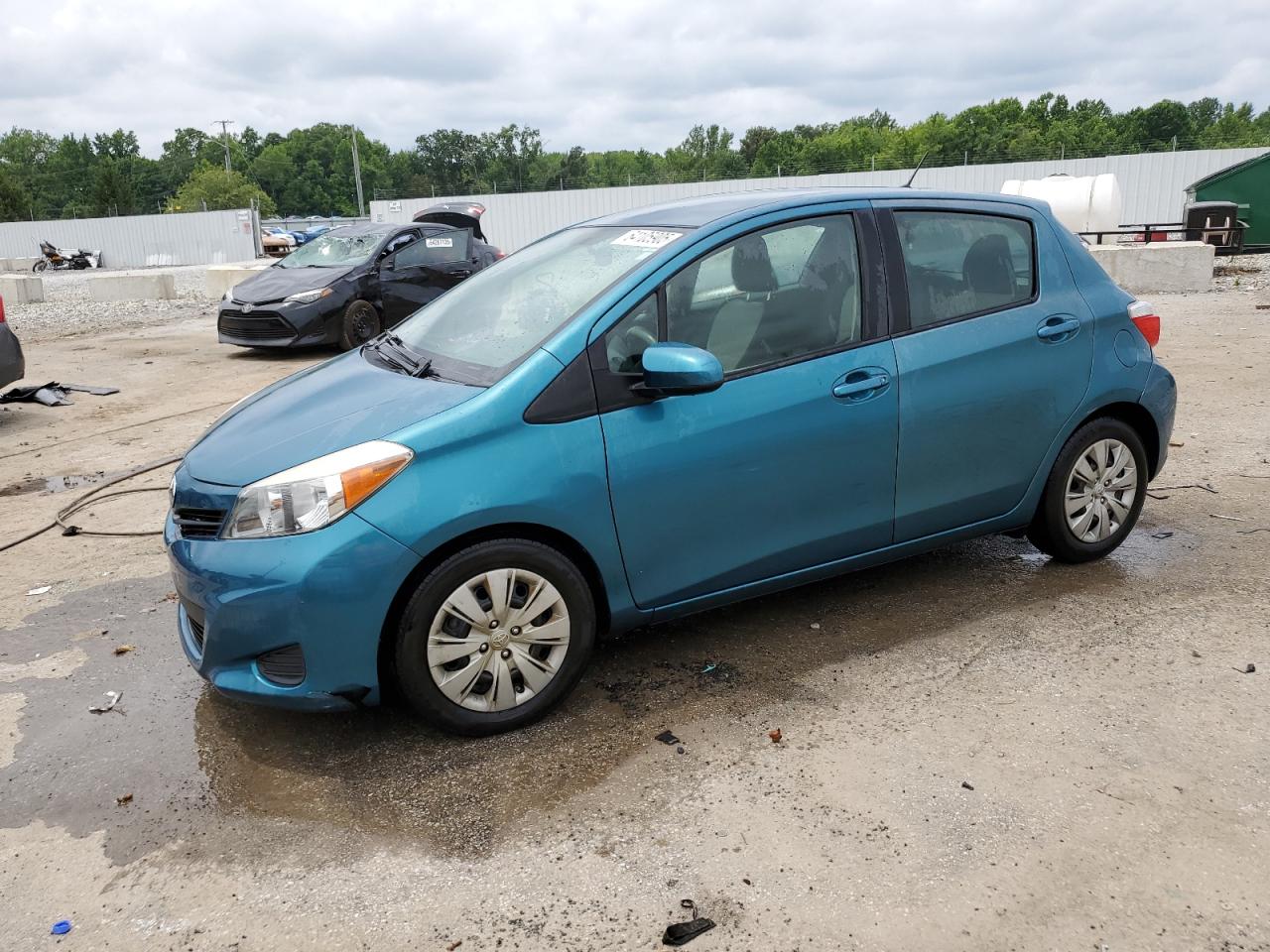 TOYOTA YARIS 2012