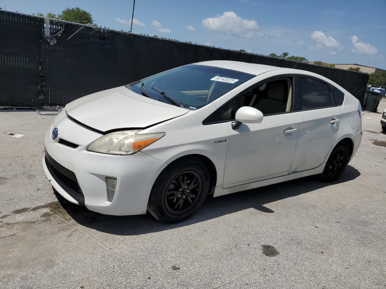 TOYOTA PRIUS 2014