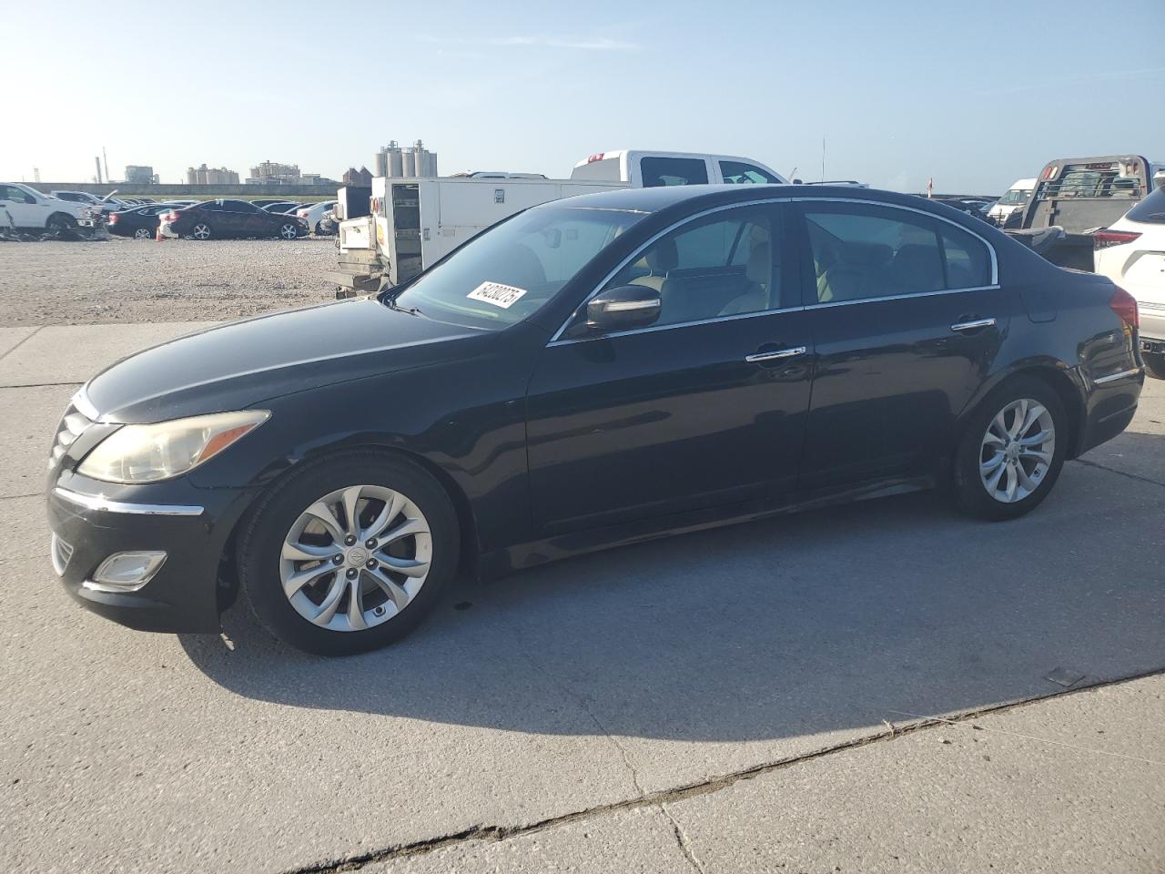HYUNDAI GENESIS 3. 2013