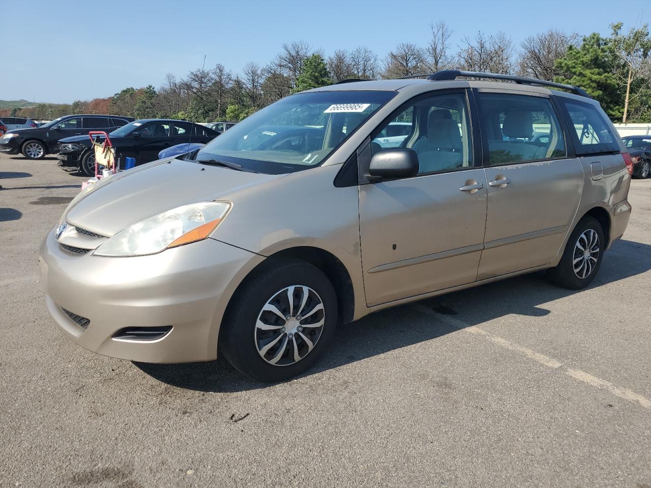 TOYOTA SIENNA CE 2009