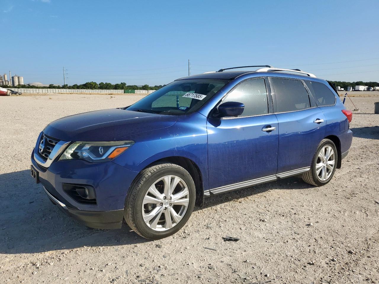 NISSAN PATHFINDER 2018