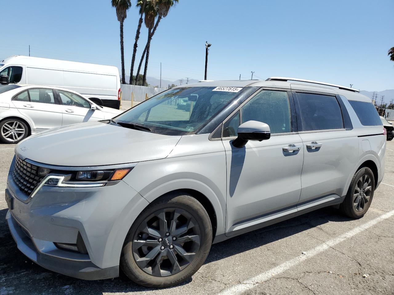 KIA CARNIVAL S 2024