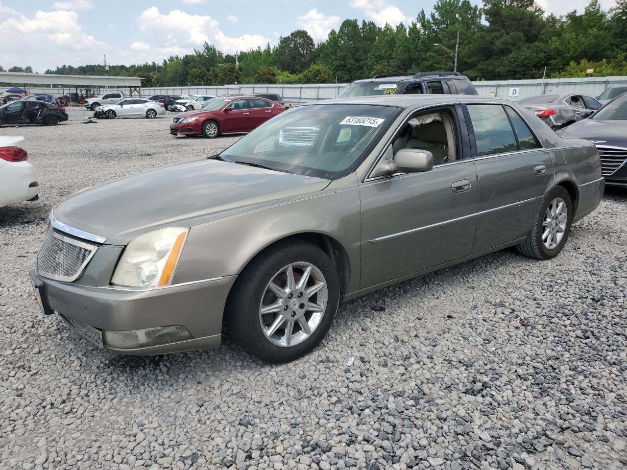 CADILLAC DTS LUXURY 2011