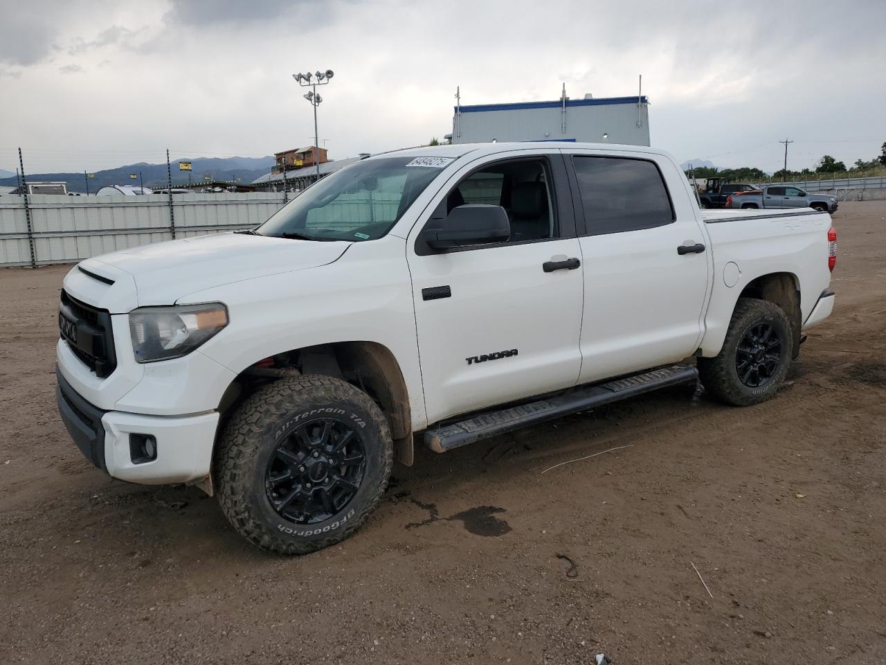 TOYOTA TUNDRA CRE 2016