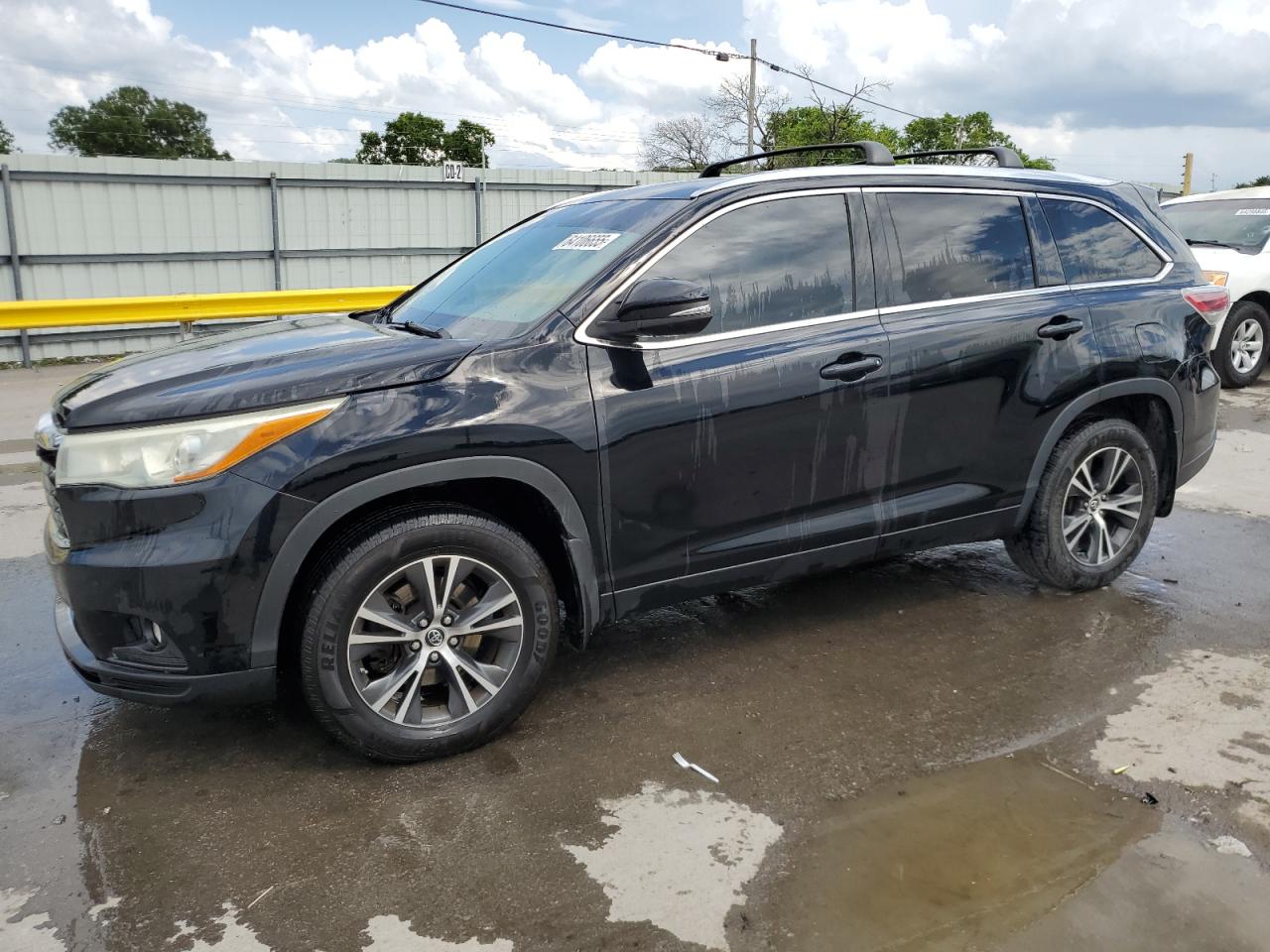 TOYOTA HIGHLANDER 2016