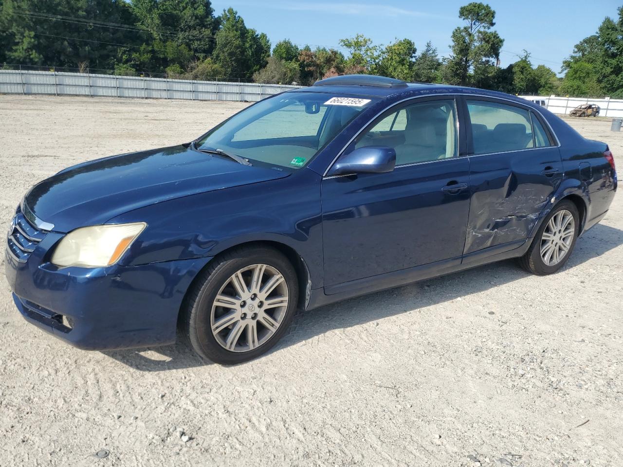 TOYOTA AVALON XL 2005