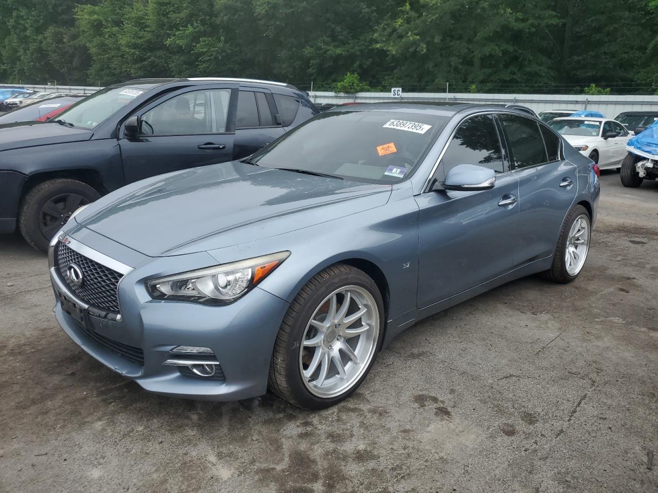INFINITI Q50 BASE 2015