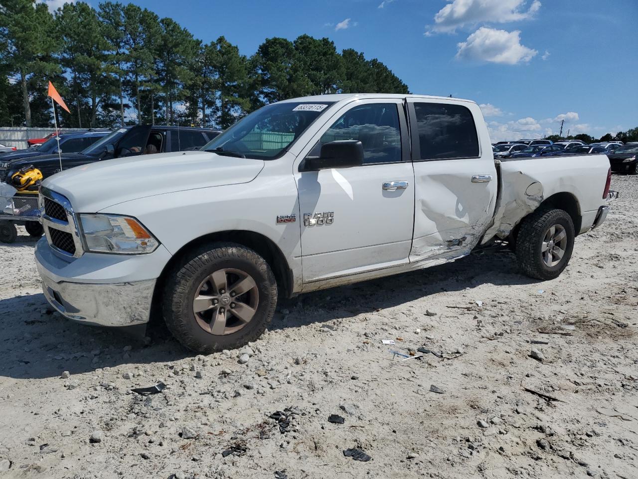 RAM 1500 SLT 2017