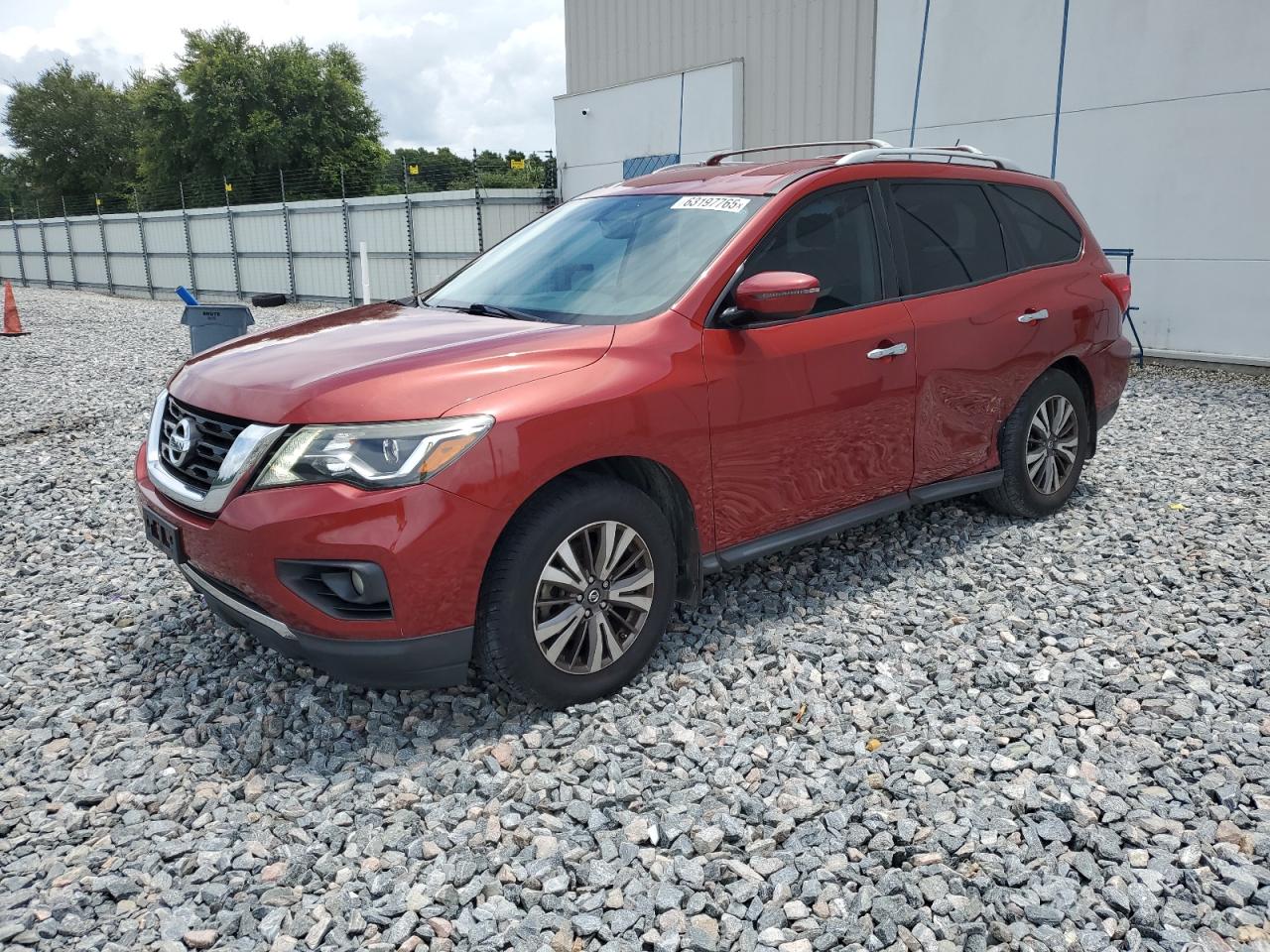 NISSAN PATHFINDER 2017