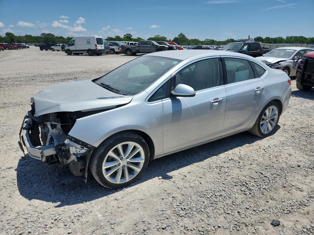 BUICK VERANO 2013