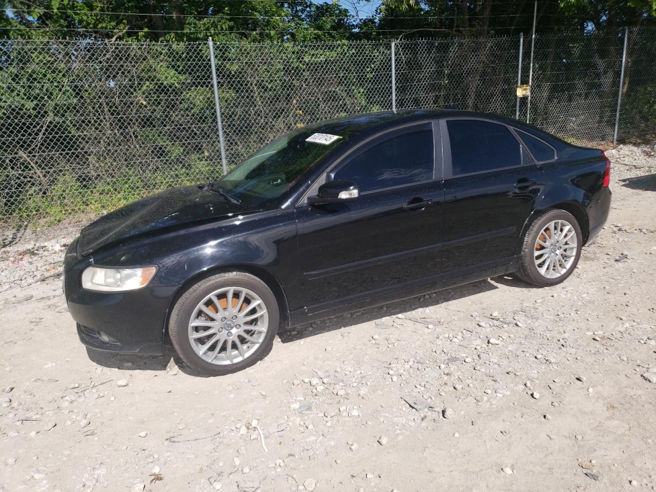 VOLVO S40 2.4I 2010