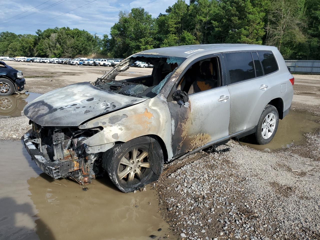 TOYOTA HIGHLANDER 2013