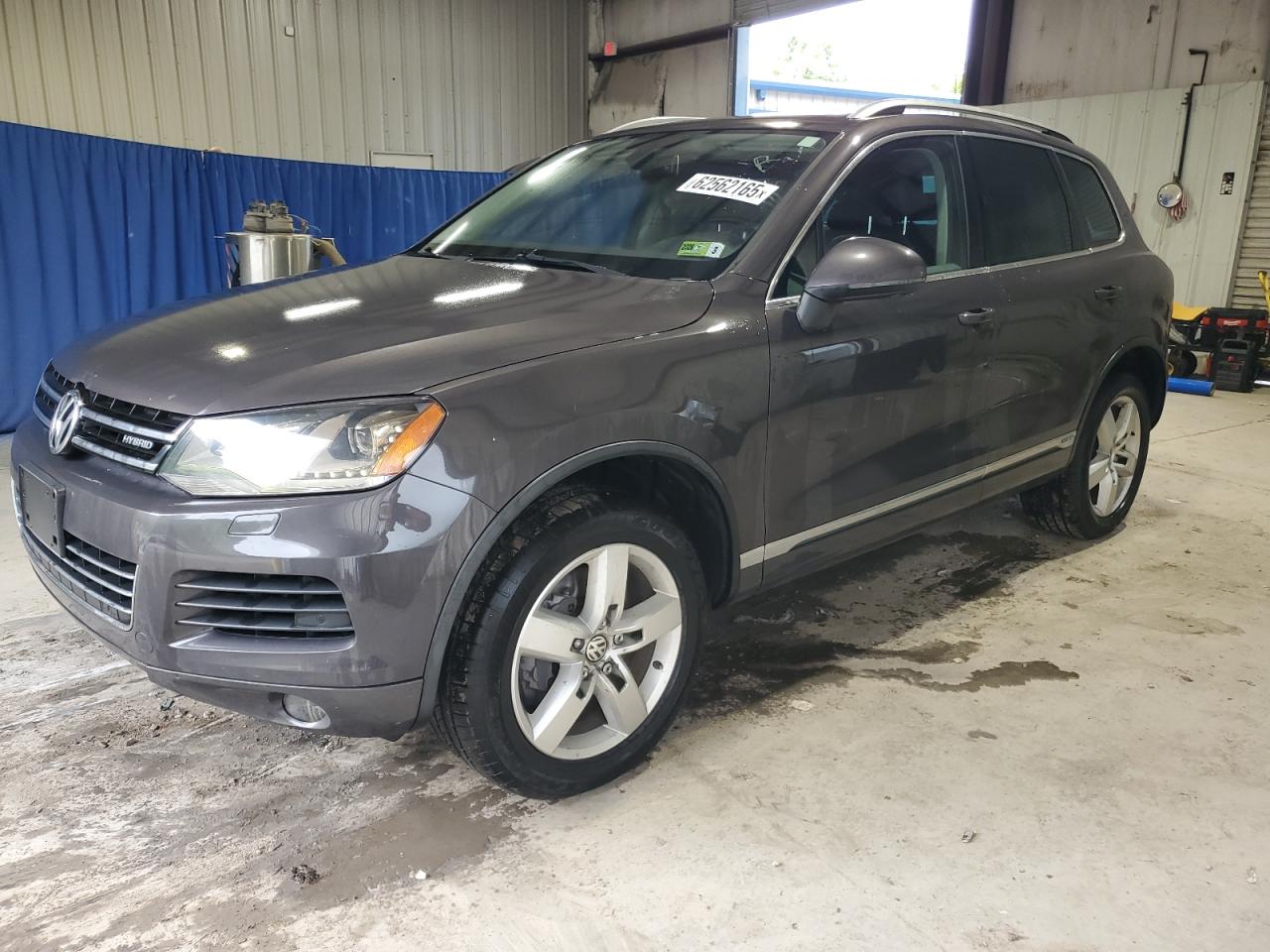 VOLKSWAGEN TOUAREG HY 2011