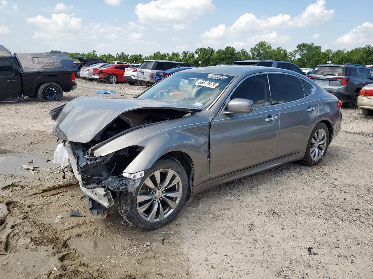 INFINITI M37 2013