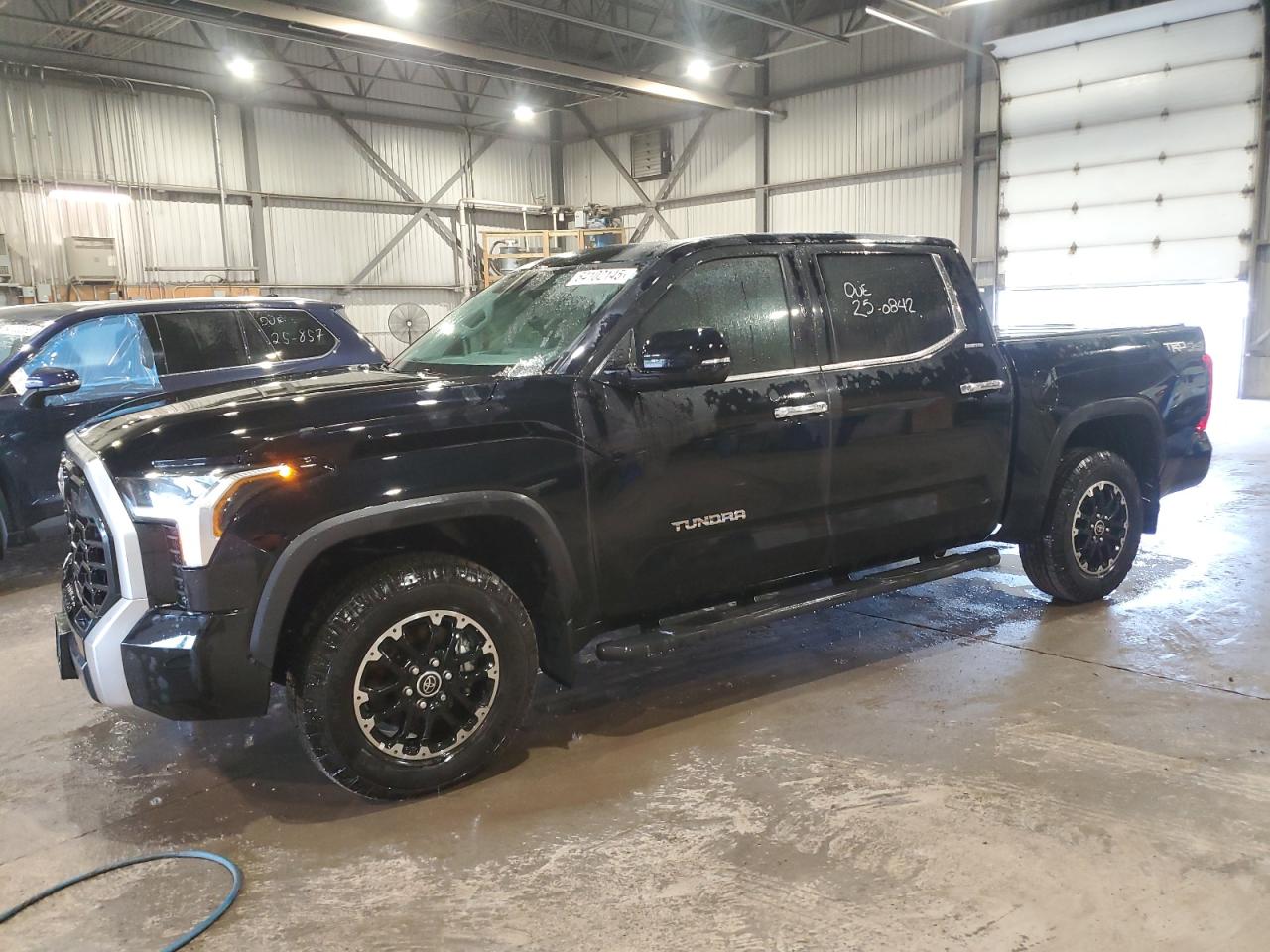 TOYOTA TUNDRA CRE 2024