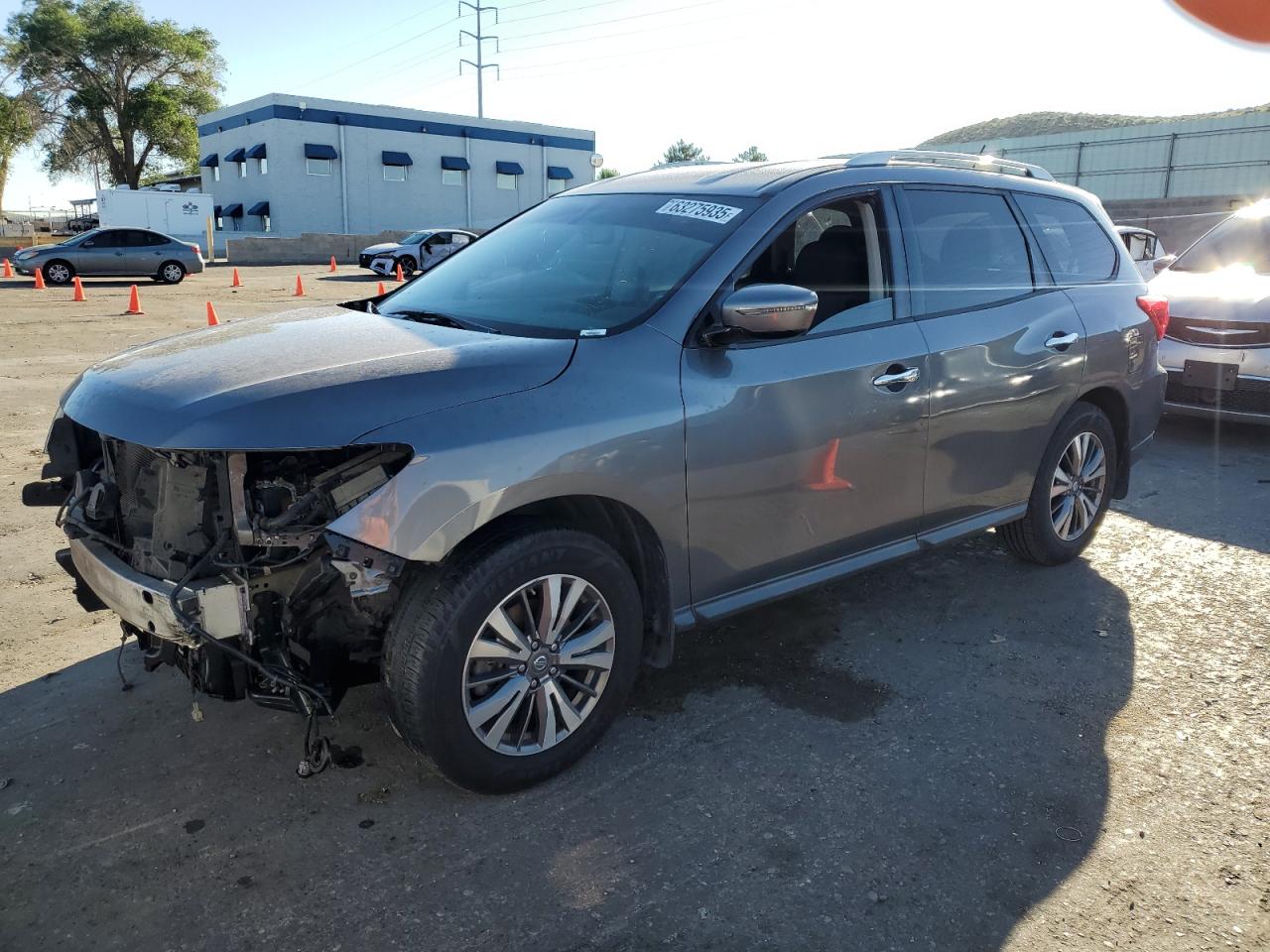 NISSAN PATHFINDER 2017