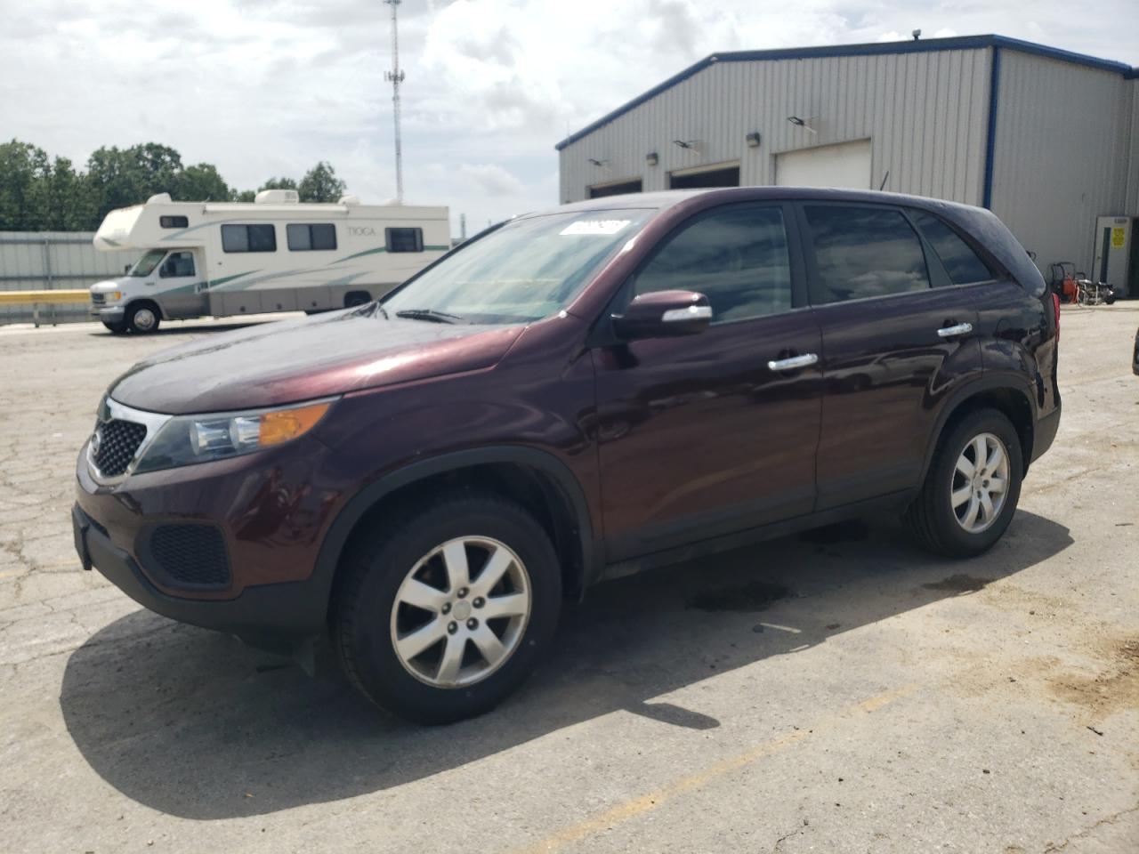KIA SORENTO LX 2013