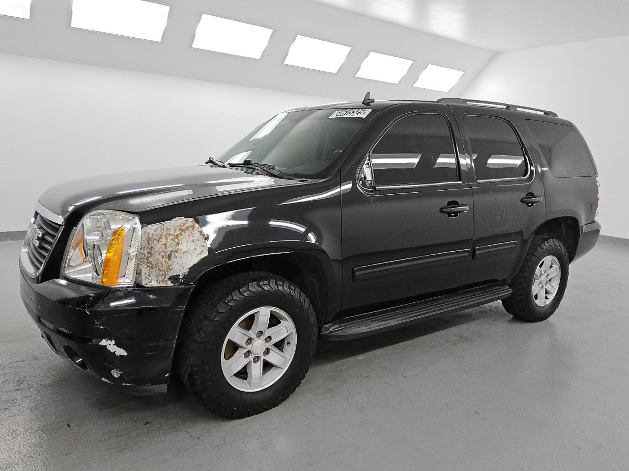 GMC YUKON SLT 2011