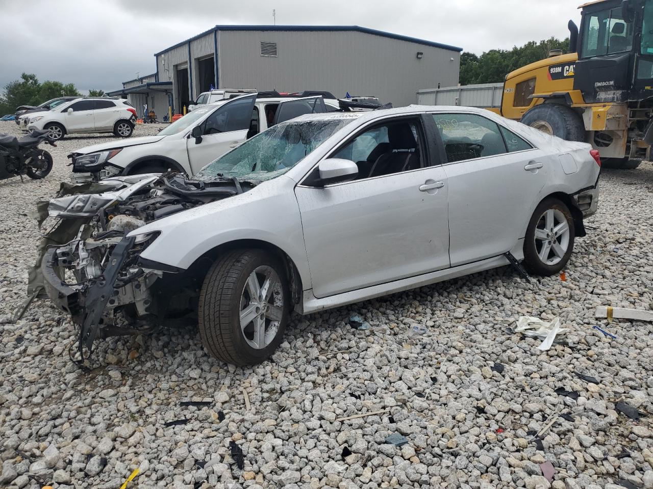 TOYOTA CAMRY BASE 2012