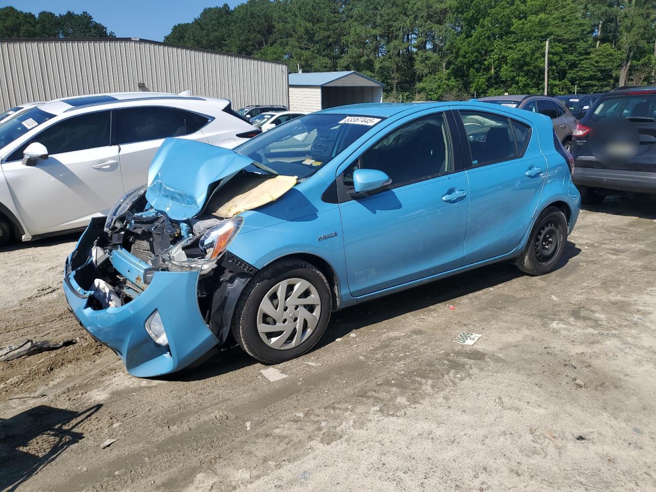 TOYOTA PRIUS C 2015