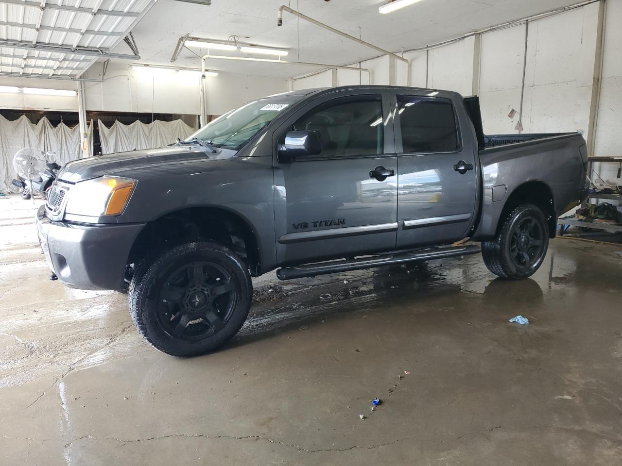 NISSAN TITAN S 2012