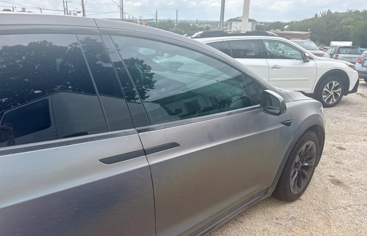 TESLA MODEL X 2019