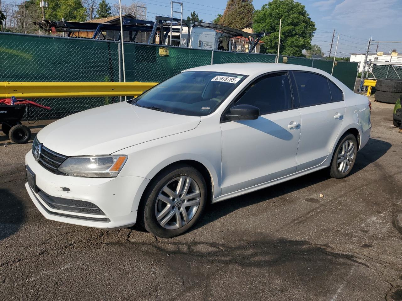 VOLKSWAGEN JETTA BASE 2015