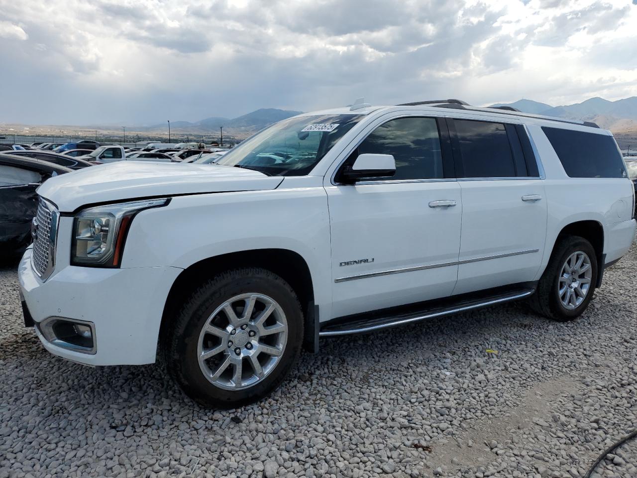 GMC YUKON XL D 2017