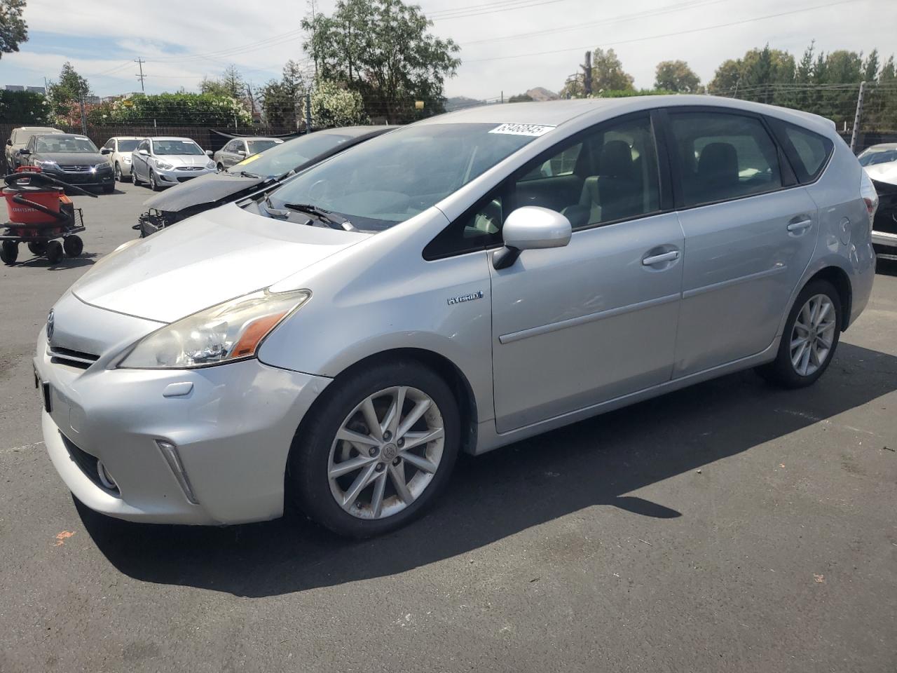 TOYOTA PRIUS V 2012