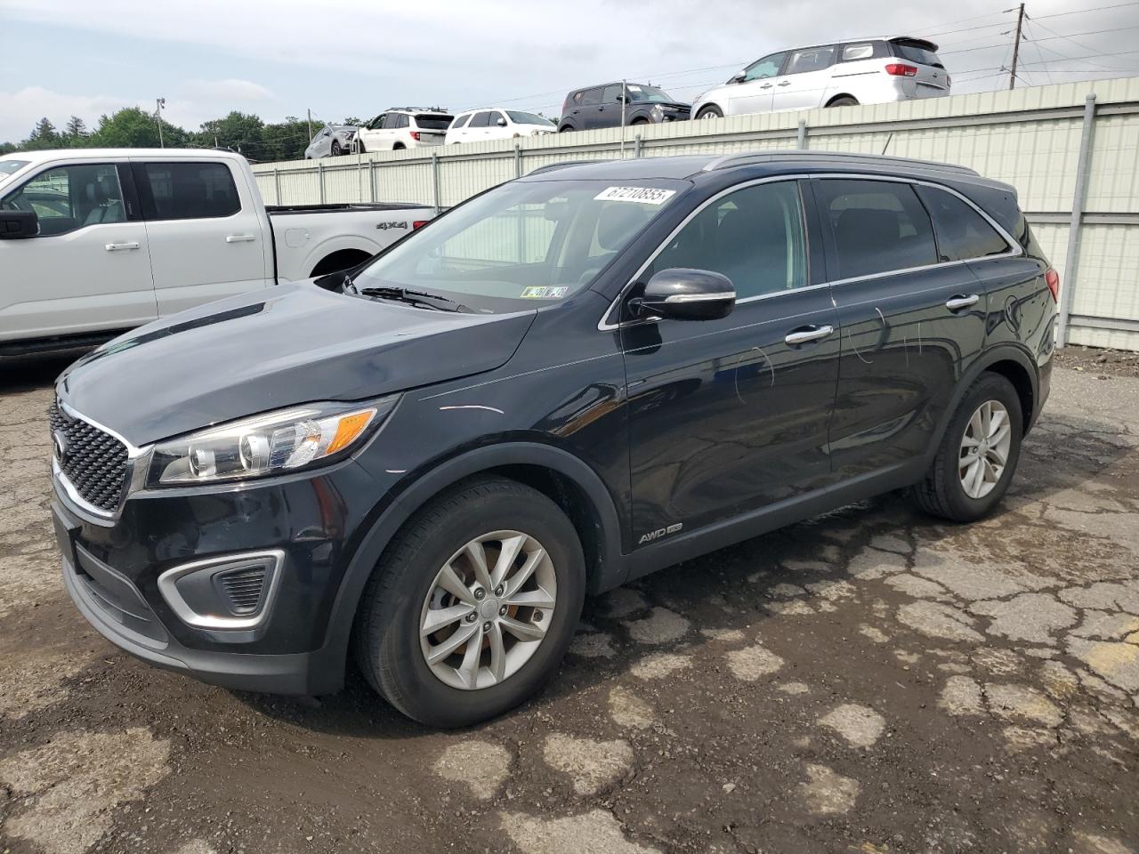 KIA SORENTO LX 2016