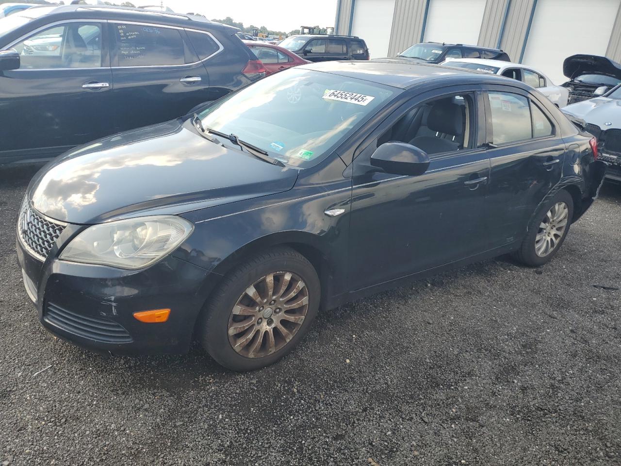 SUZUKI KIZASHI SE 2010