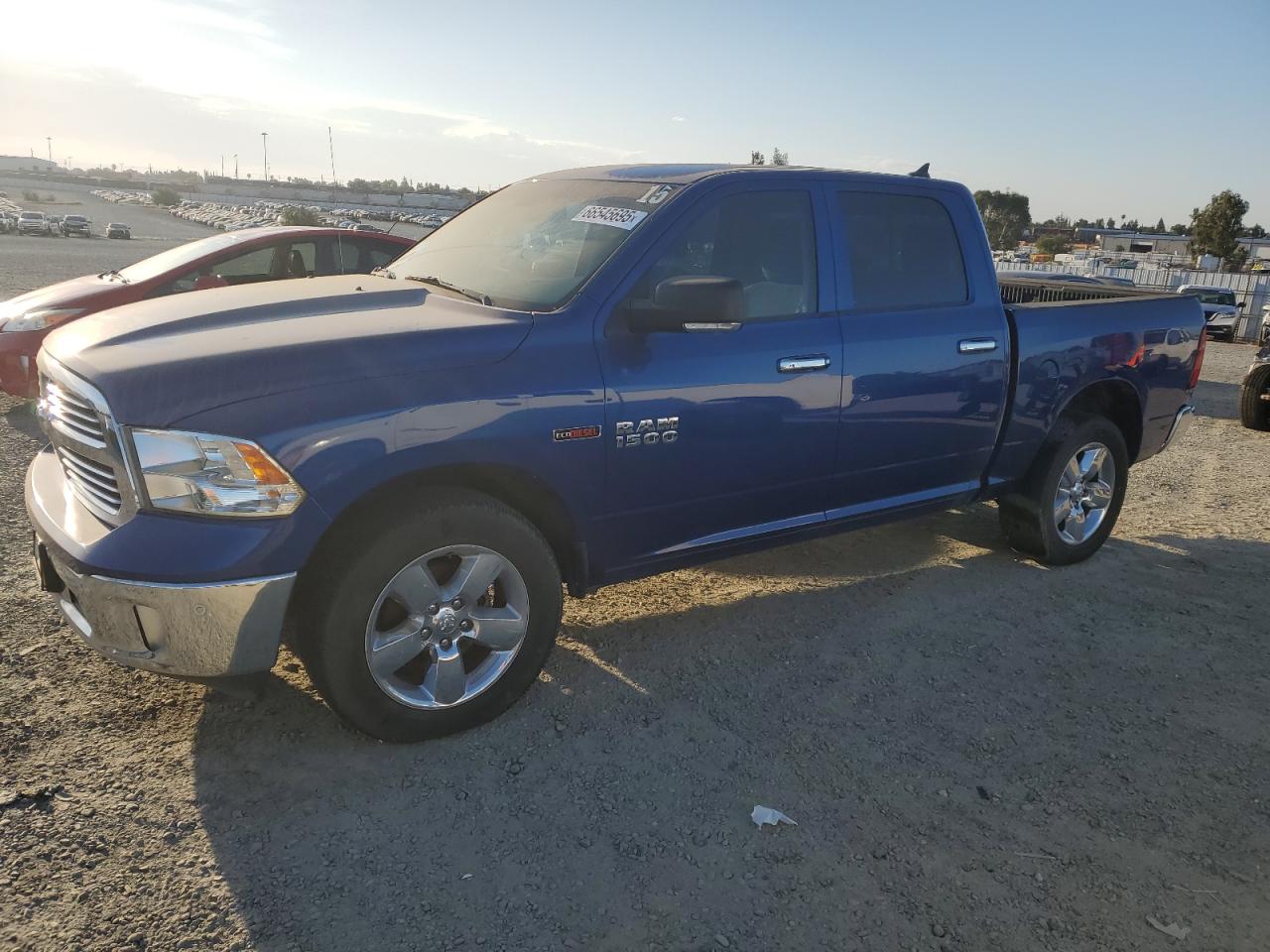 RAM 1500 SLT 2015