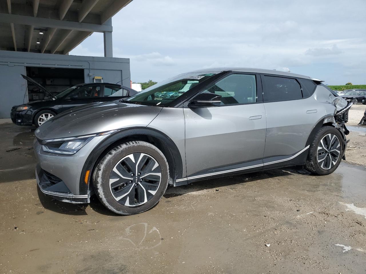 KIA EV6 LIGHT 2023