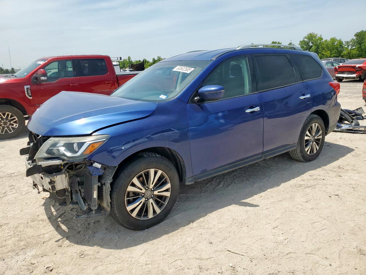 NISSAN PATHFINDER 2018