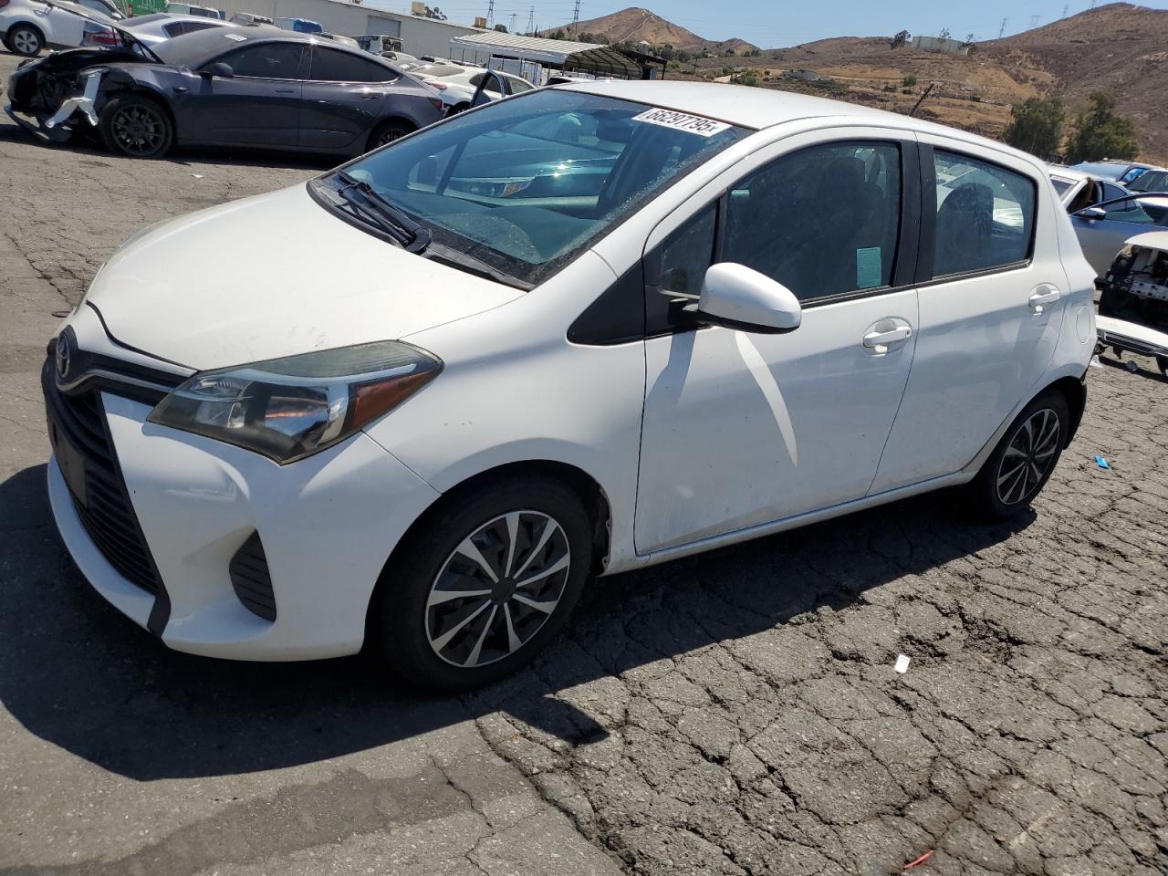 TOYOTA YARIS 2015