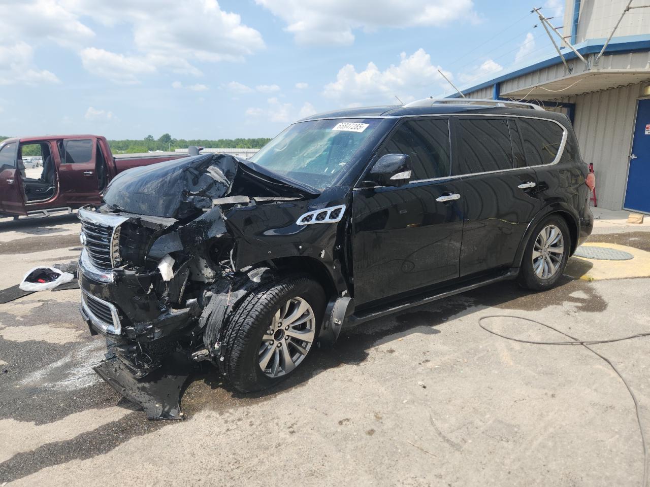INFINITI QX80 BASE 2017