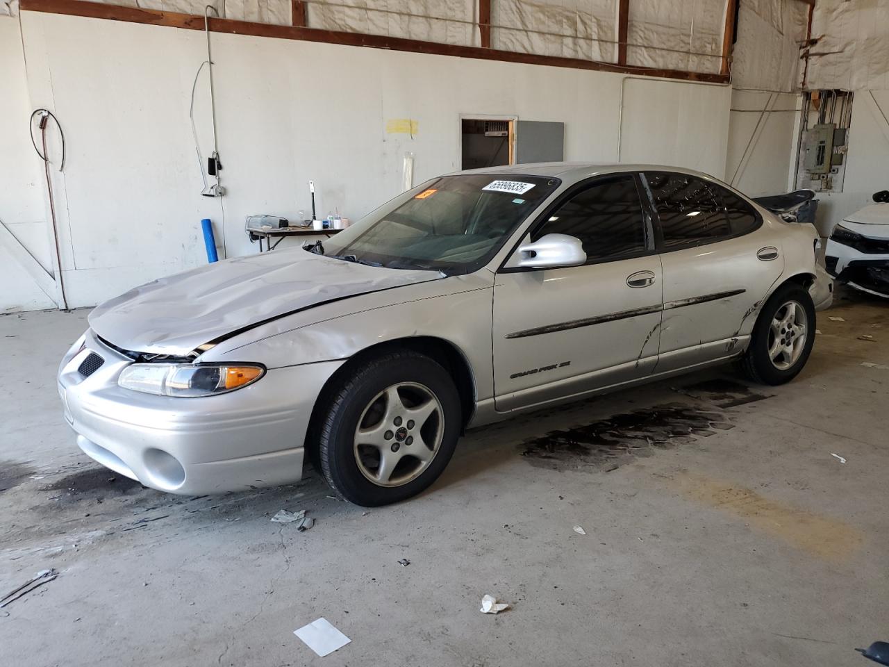 PONTIAC GRAND PRIX 2002