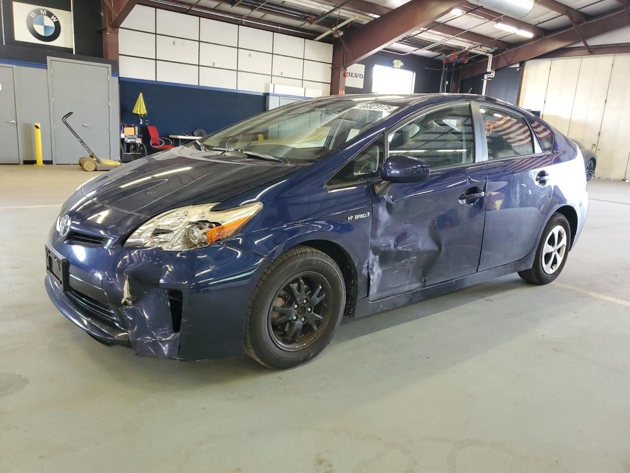 TOYOTA PRIUS 2015