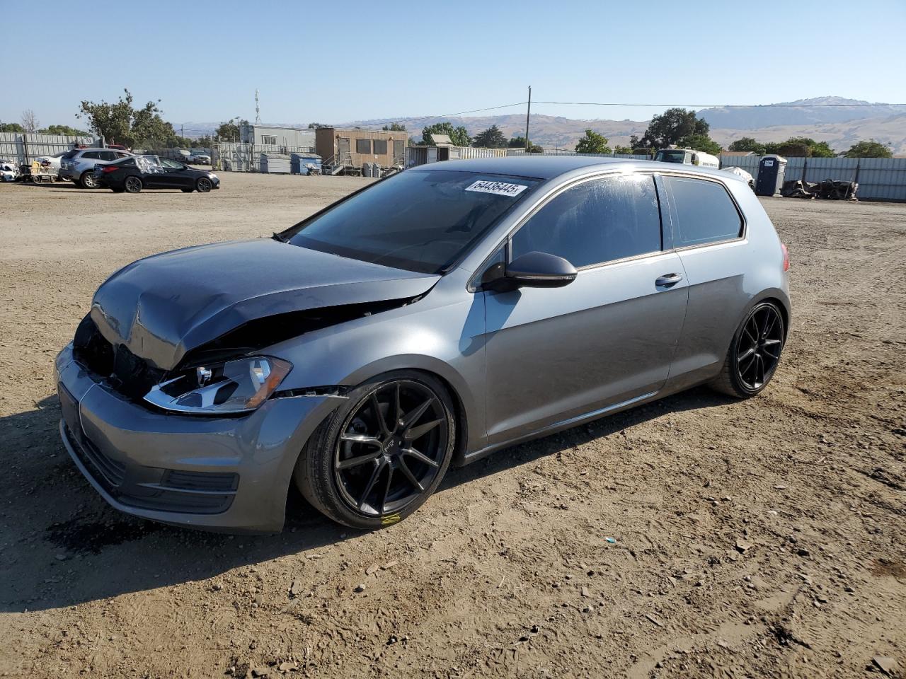 VOLKSWAGEN GOLF 2015