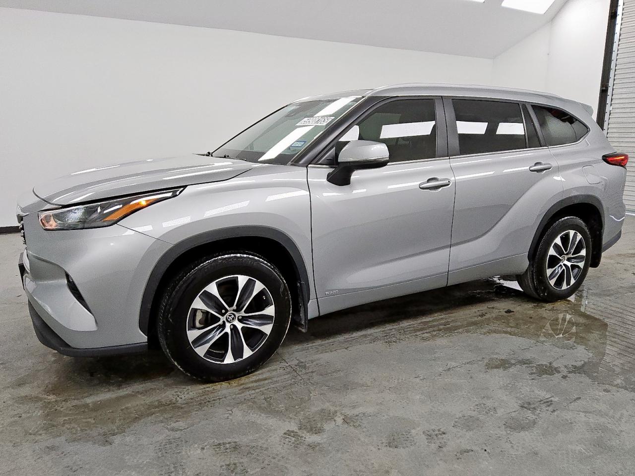 TOYOTA HIGHLANDER 2023